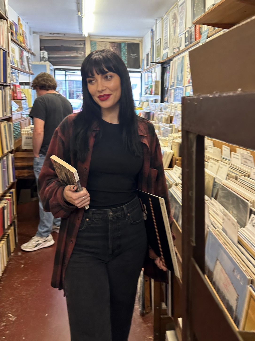 Roxy Reynard browsing records